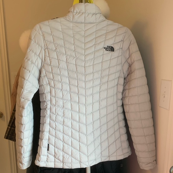 The north face jacket brand new - Picture 2 of 9